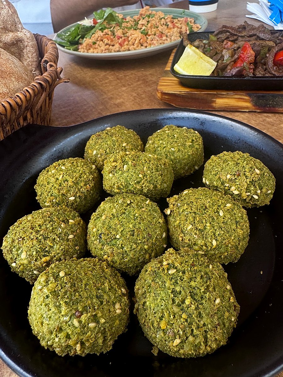 فلافل (علبة صغيرة 9 حبات)