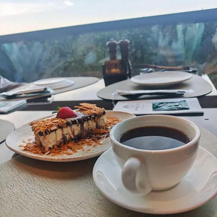 مطعم وكافيه ماريلا