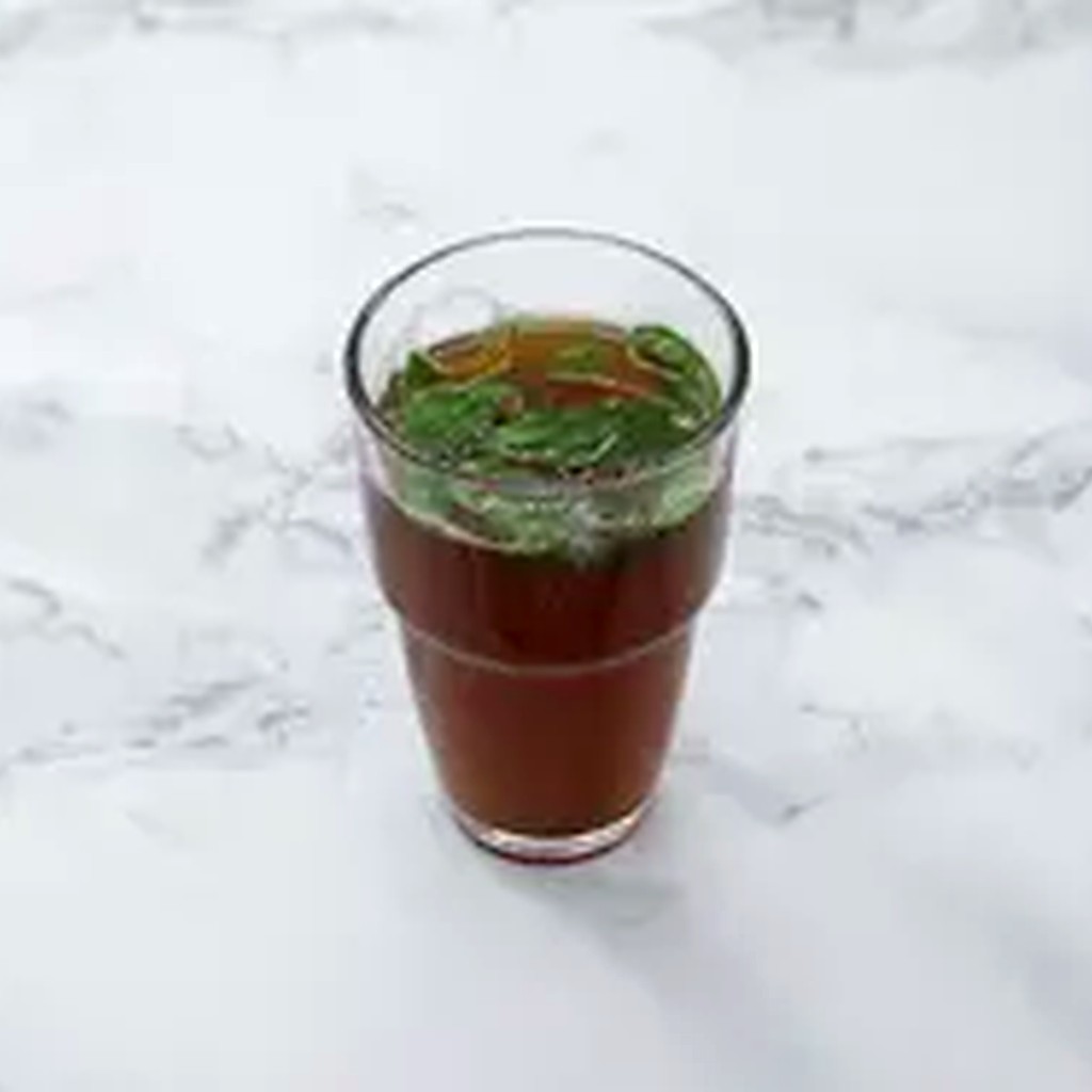 شاي مغربي بالنعناع