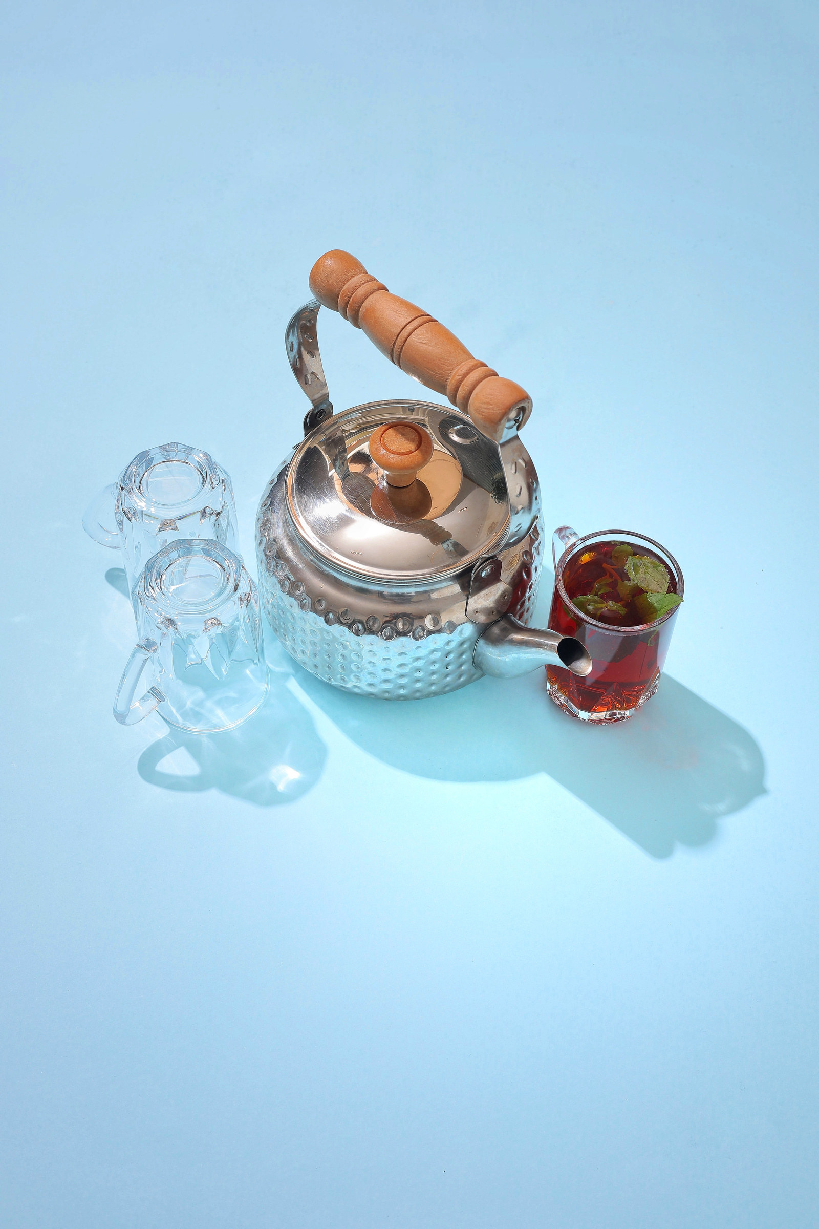 براد شاي أحمر